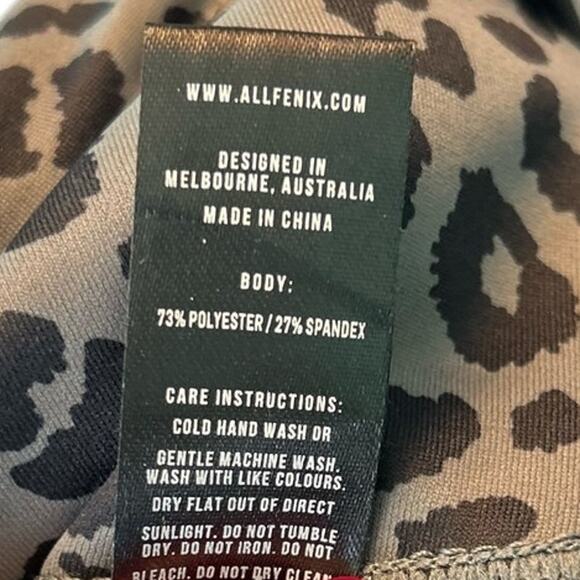 All Fenix Australia Leopard High Rise 7/8 Leggings Gray Black Size Medium NEW - Picture 6 of 7